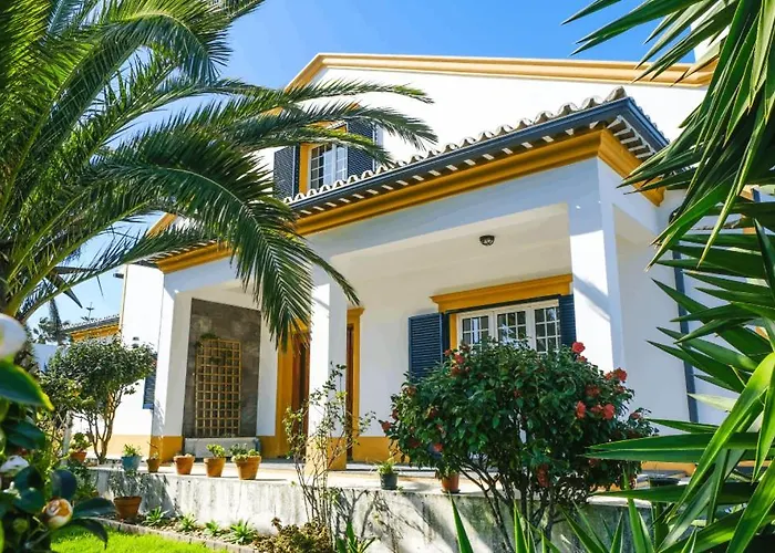 Lava Acores Coliving & Coworking